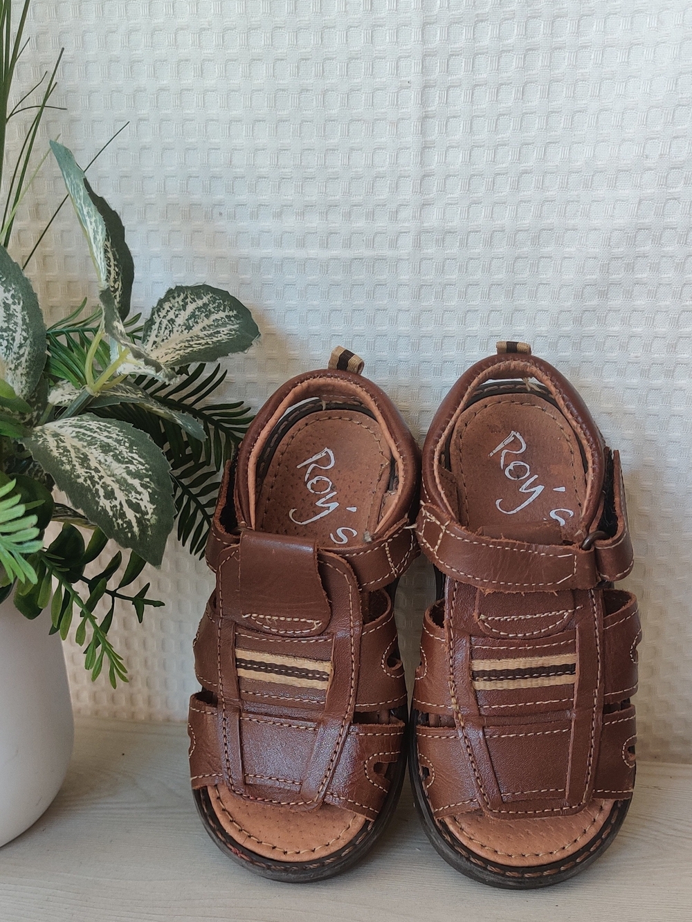 Roy's Boys Brown Leather Fisherman Sandals Size 11 - Picture 5 of 7